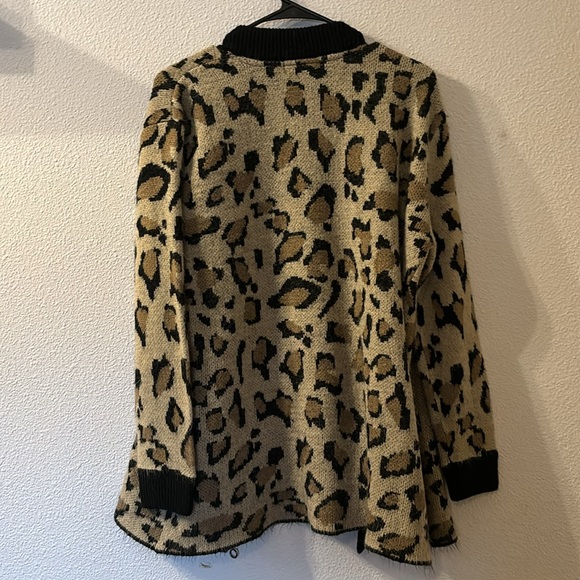 Tribekka 44 animal print zip up cardigan with pockets size large - Picture 6 of 6